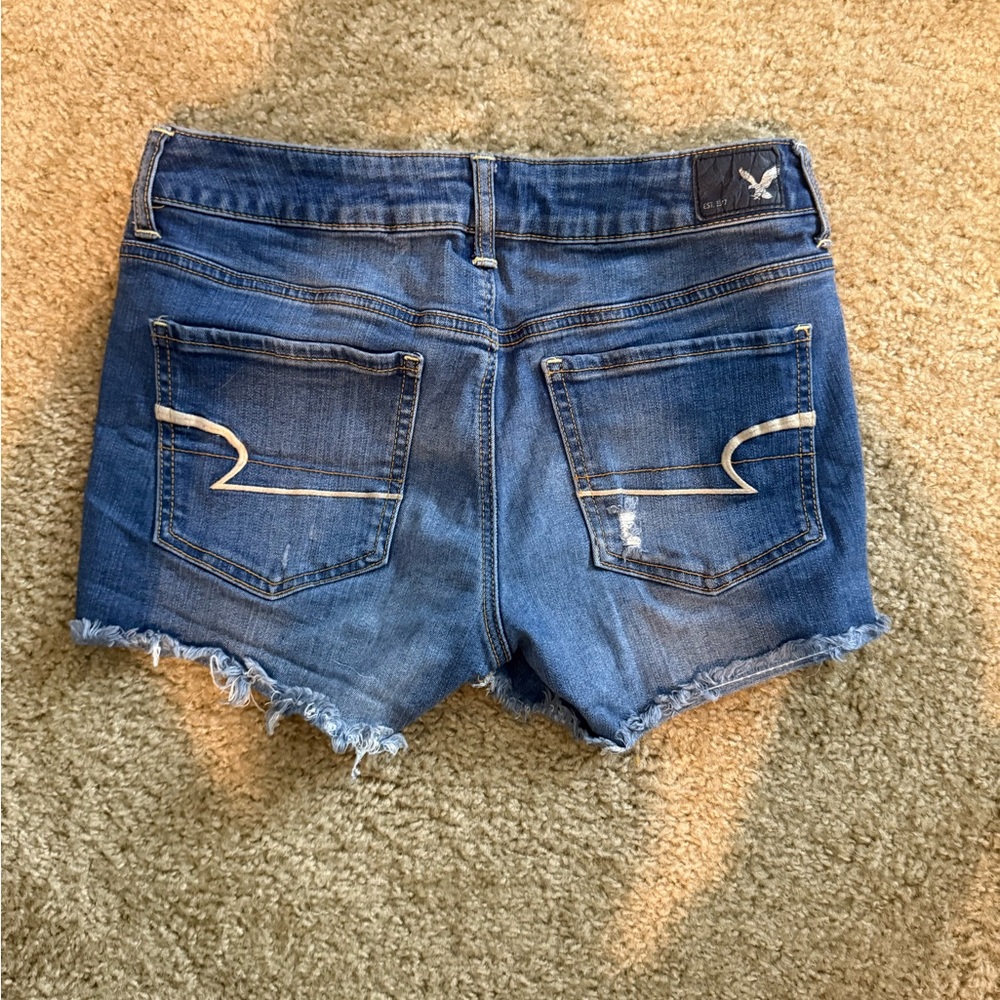 Y2K American Eagle Outfitters Dark Blue Distressed Frayed-Hem Denim Shorts - Picture 4 of 6